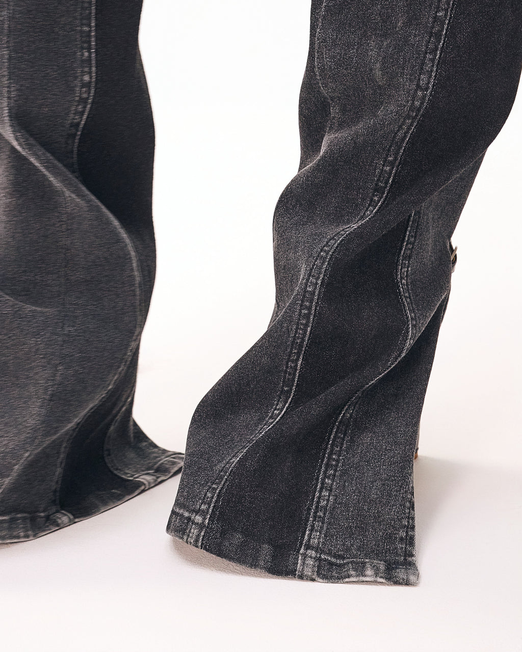 Femme Fatale 2 Shaded Black Jeans